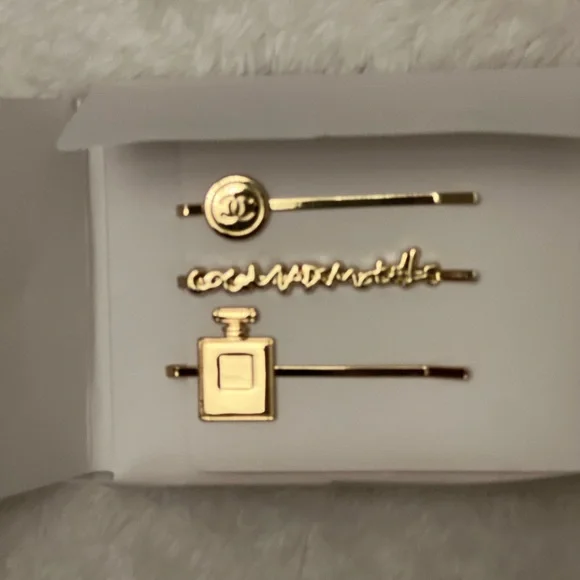 Chanel Hair Pins 💗 - Picture 2 of 5